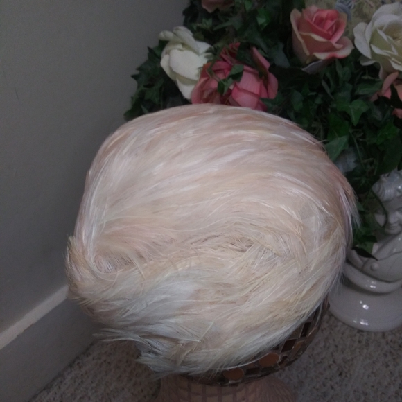Vintage Pale Pink Feather Fascinator - Picture 4 of 8